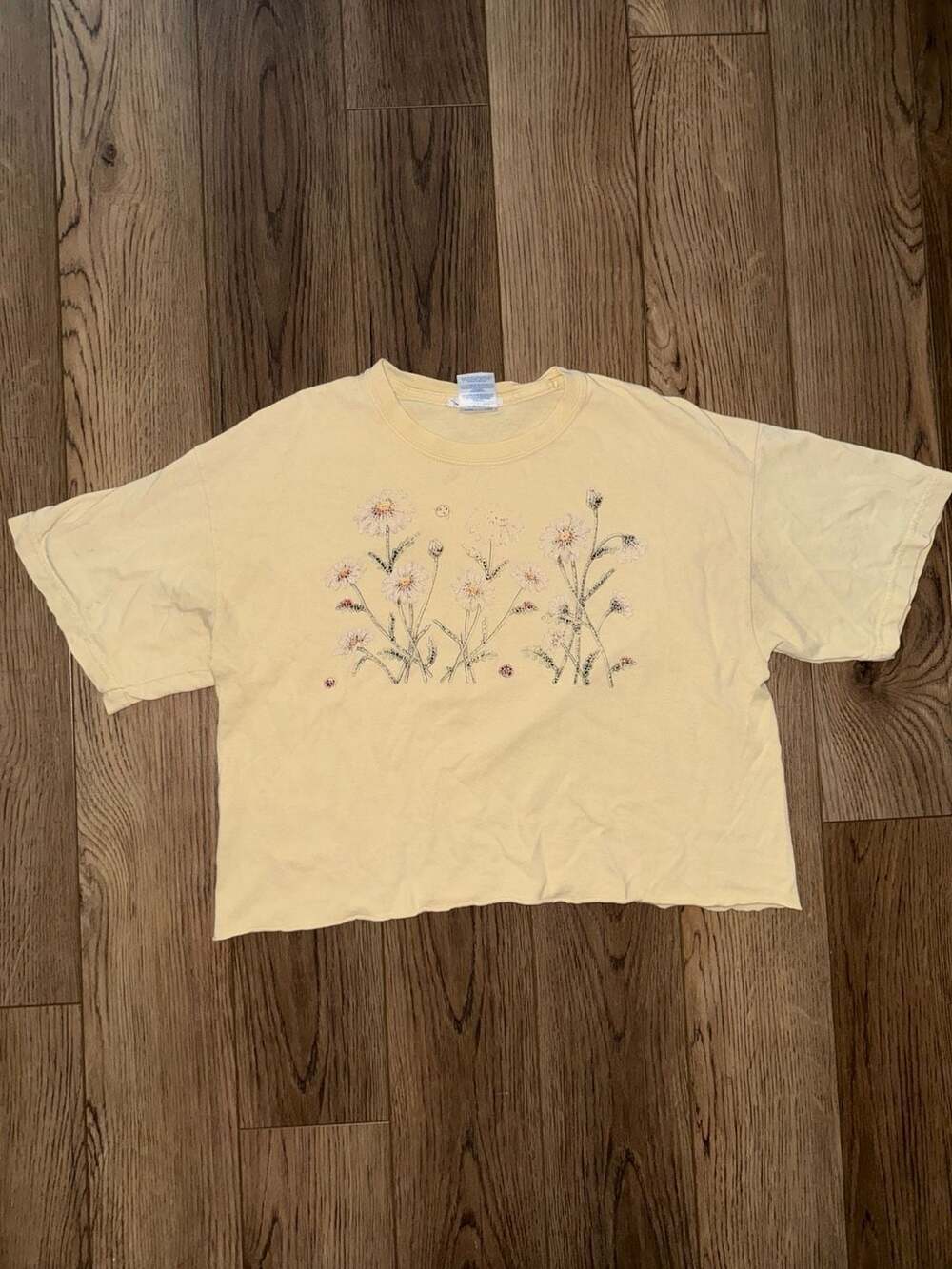 D. Stein Vintage Style Floral Wildflower Graphic Cropped T-Shirt